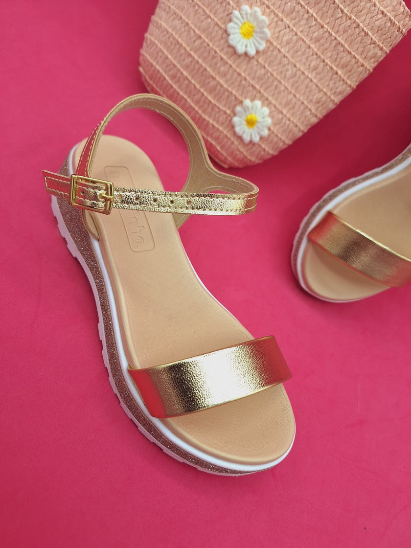 Sandalias doradas  Molekinha
