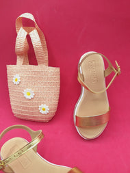 Sandalias doradas  Molekinha