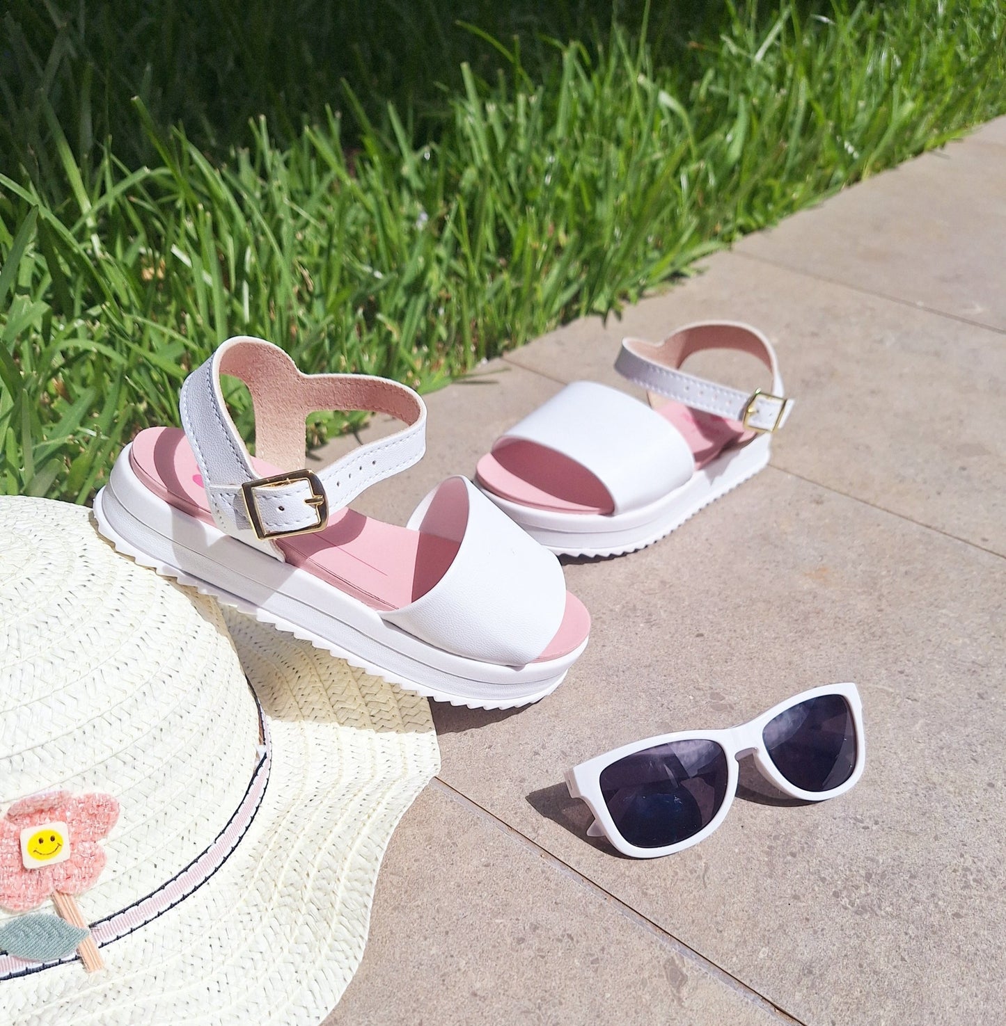 Sandalias Blancas Molekinha - Magicas Princesas RD