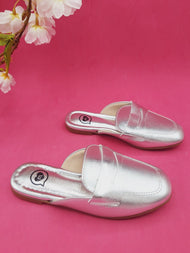 Mocasines plateados Molekinha.