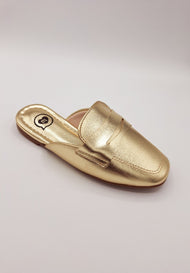 Mocasines dorados Molekinha.