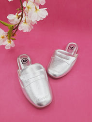 Mocasines plateados Molekinha.