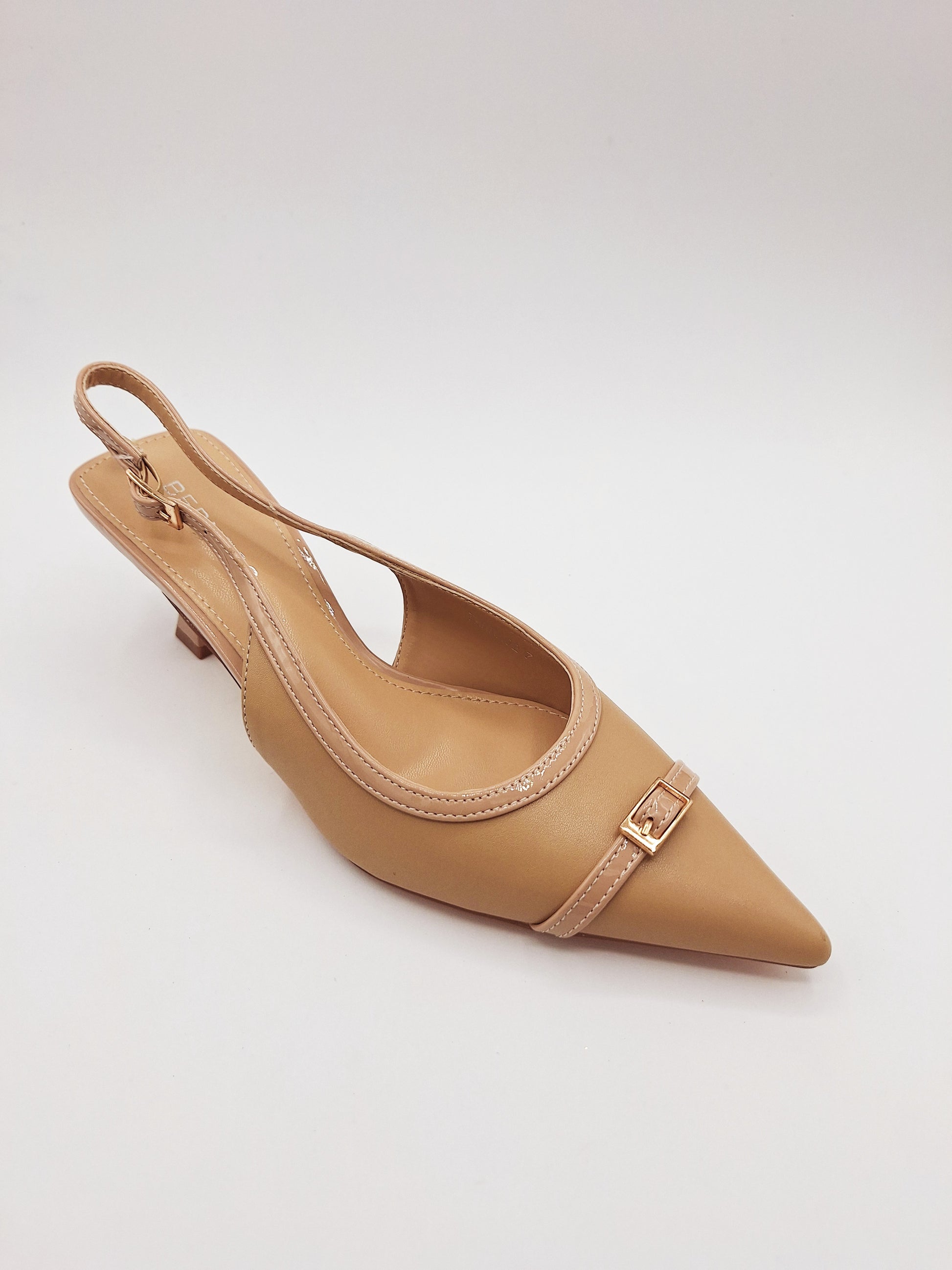 Zapatilla Beige